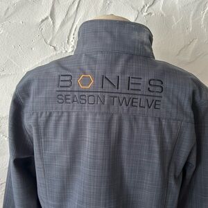 “BONES” TV Show Cast and Crew only Eddie Bauer Women’s Jacket!